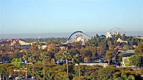 Live HD Webcam Streaming of Disneyland, Anaheim, CA